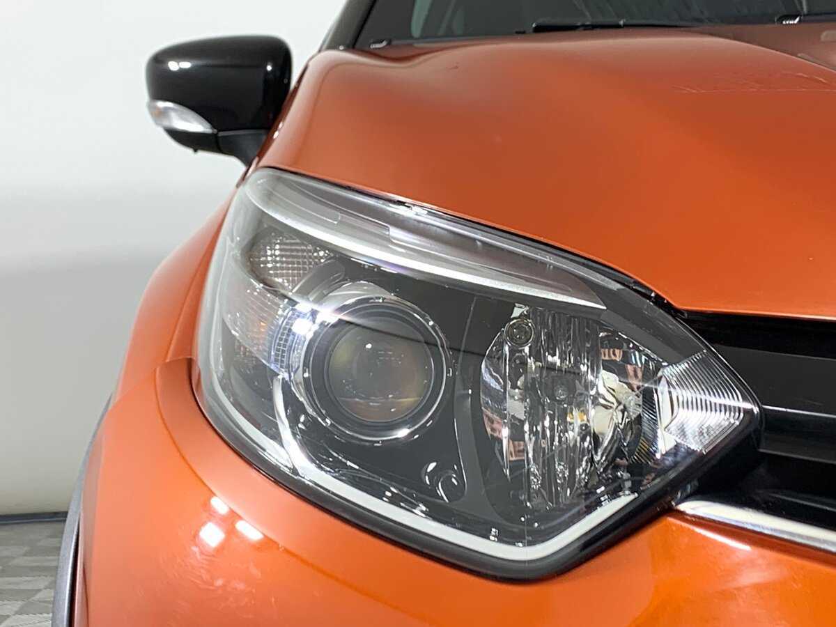 Б/У Рено Каптюр 2018 года. Фото: #9