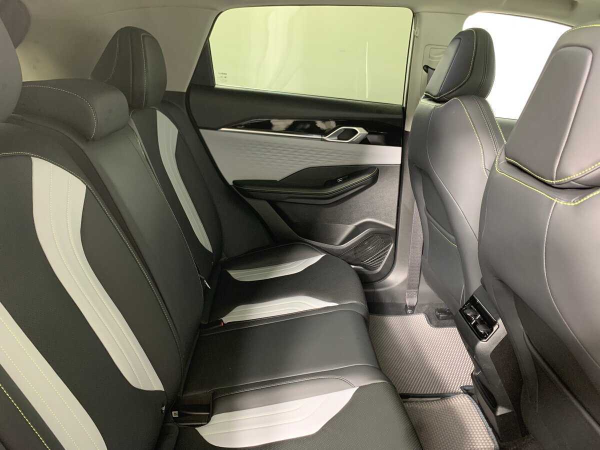 Б/У Джили Кулрэй 2023 года. Фото: #17