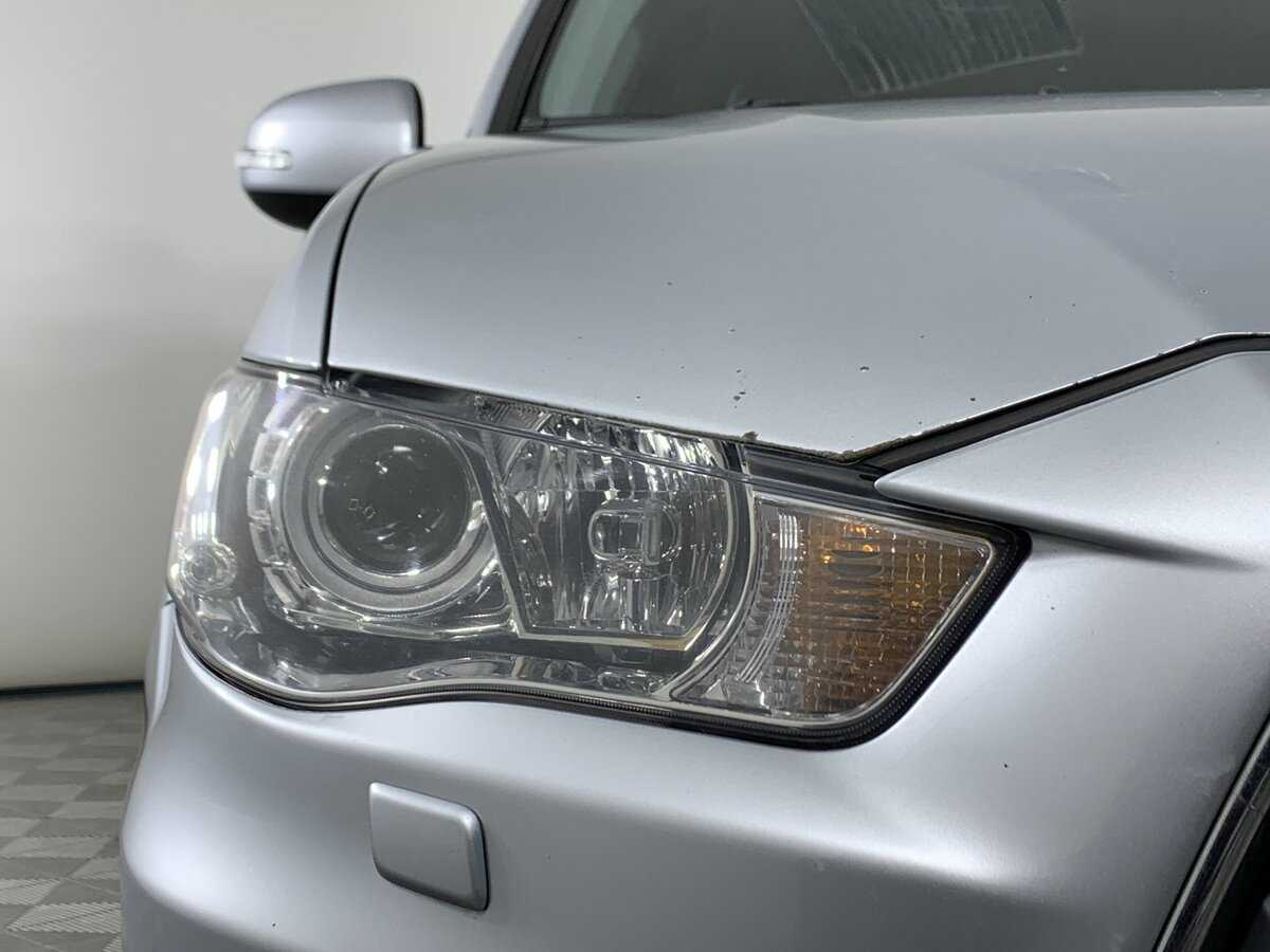 Б/У Митсубиши Оутлэндер 2012 года. Фото: #9