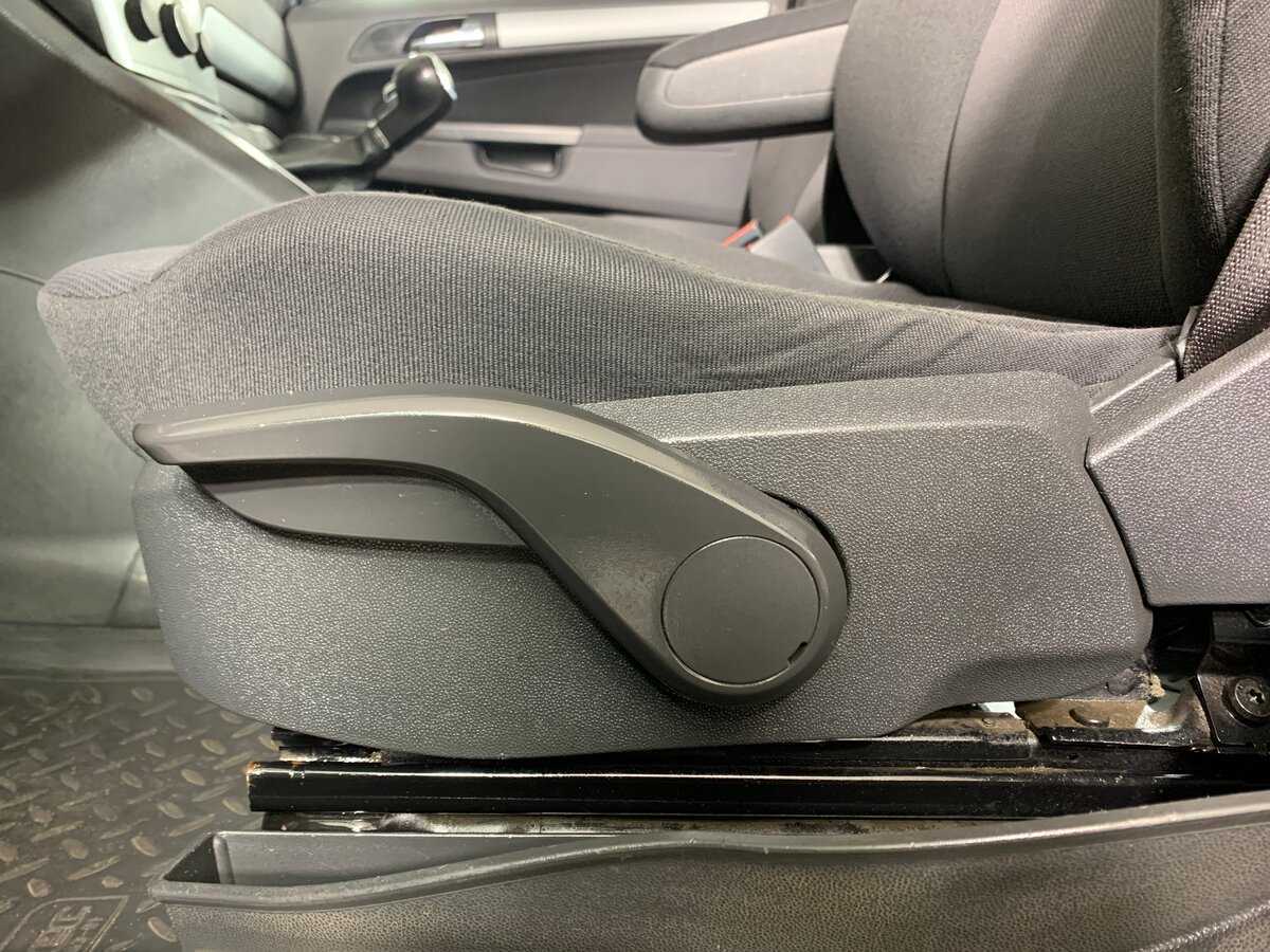 Б/У Опель Зафира 2010 года. Фото: #16