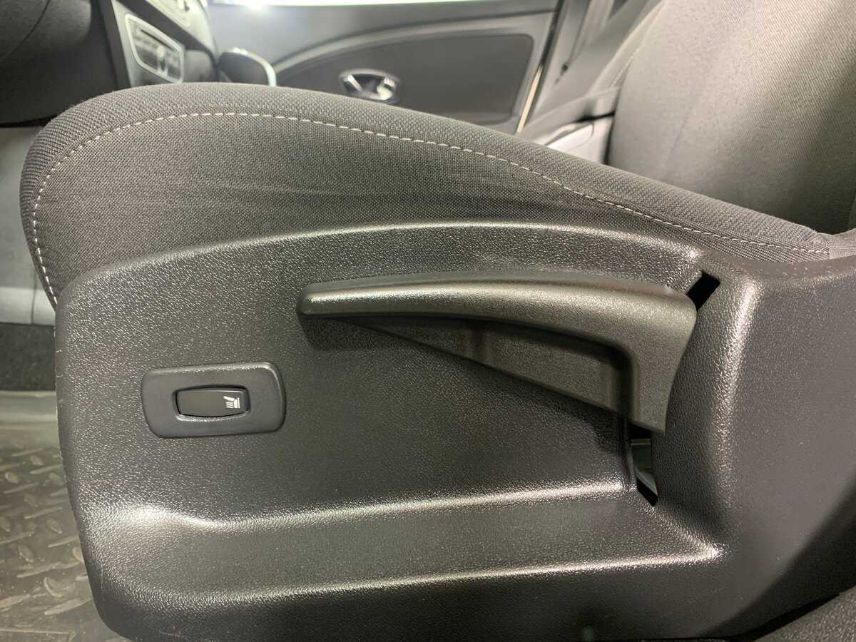 Б/У Рено Флюенс 2013 года. Фото: #16