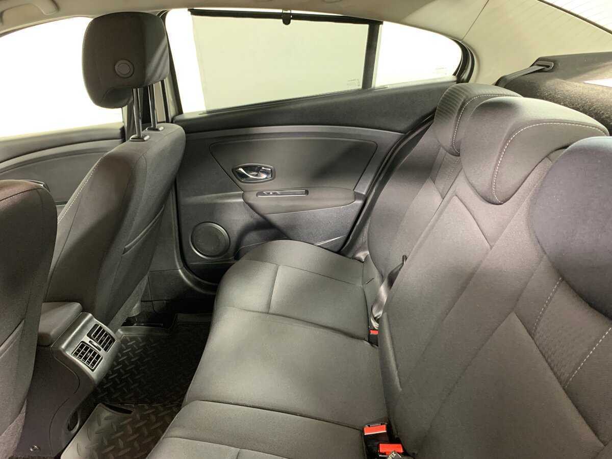 Б/У Рено Флюенс 2013 года. Фото: #18