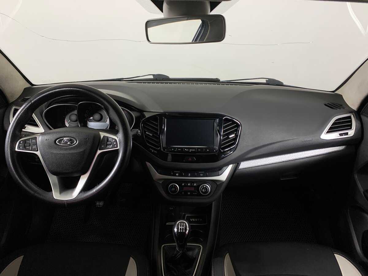 Б/У Лада (ВАЗ) Веста 2017 года. Фото: #12