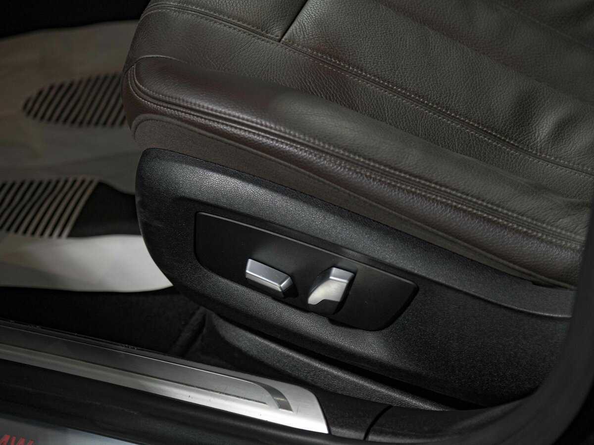 Б/У БМВ 7 серии 2018 года. Фото: #14