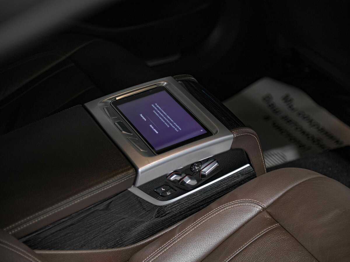 Б/У БМВ 7 серии 2018 года. Фото: #17