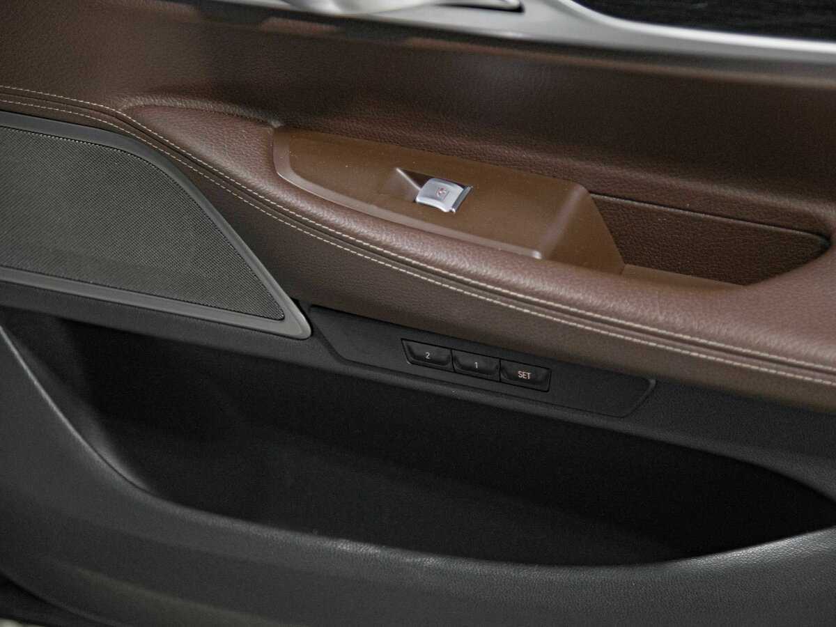 Б/У БМВ 7 серии 2018 года. Фото: #20