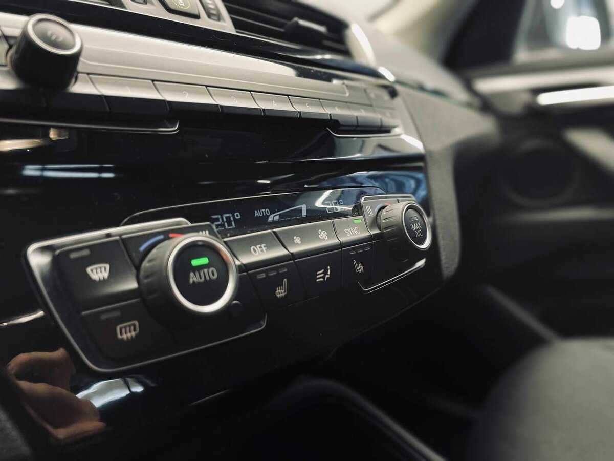 Б/У БМВ Икс1 2020 года. Фото: #9