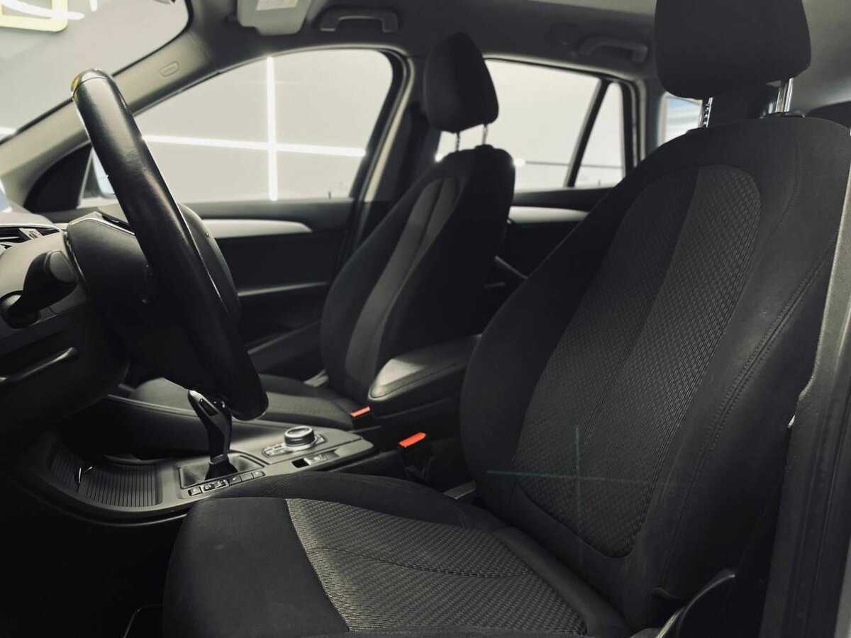 Б/У БМВ Икс1 2020 года. Фото: #14