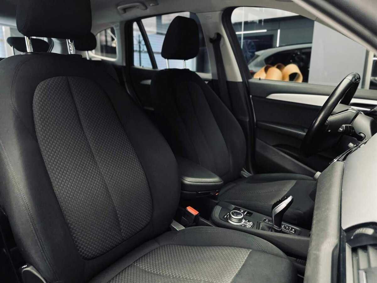 Б/У БМВ Икс1 2020 года. Фото: #18