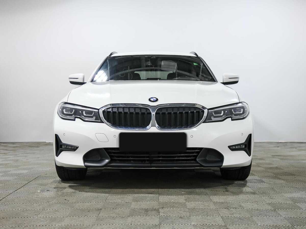 Б/У БМВ 3 серии 2019 года. Фото: #1