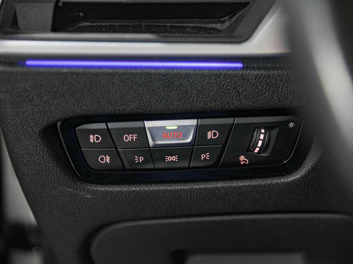 Б/У БМВ 3 серии 2019 года. Фото: #13