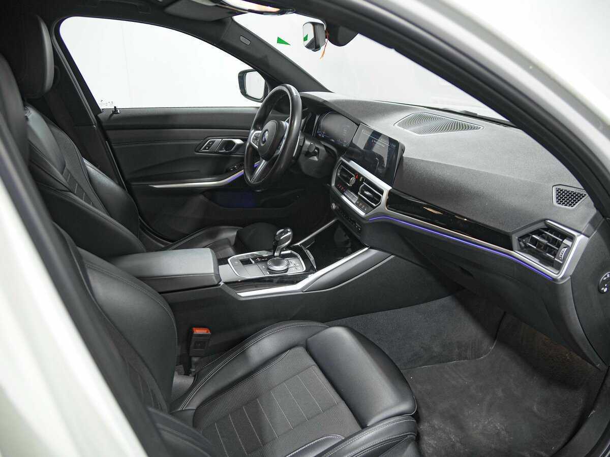 Б/У БМВ 3 серии 2019 года. Фото: #17