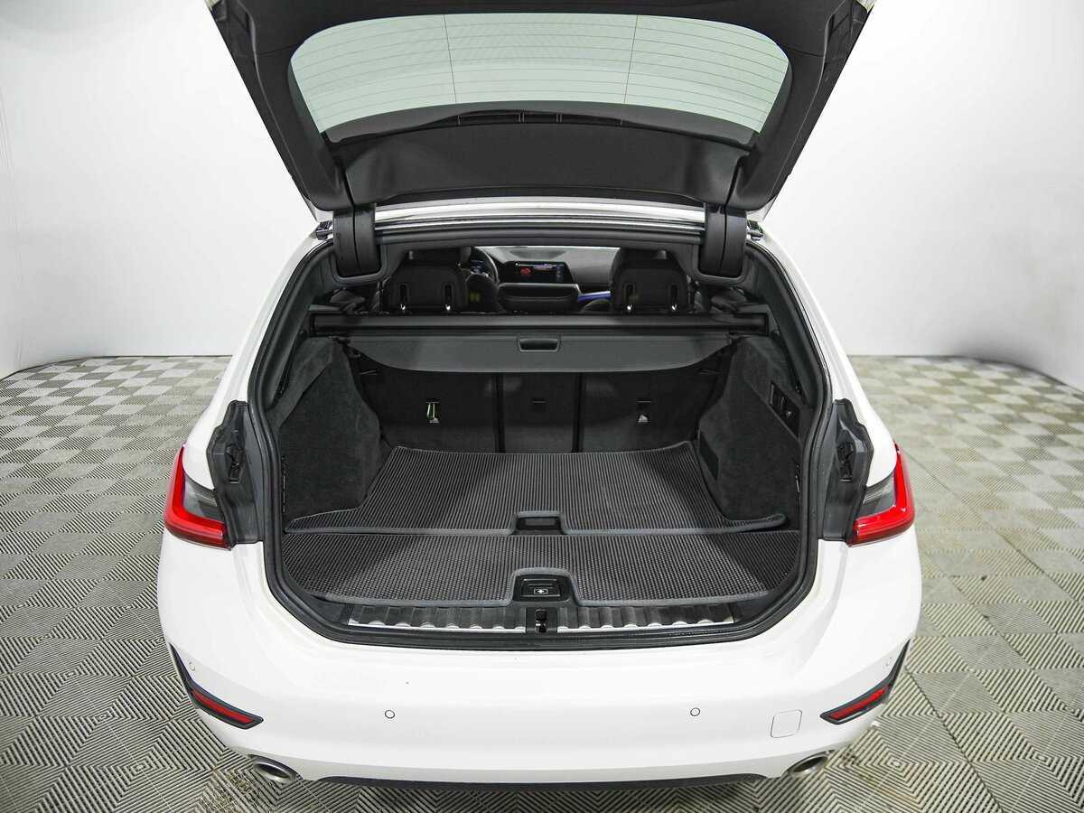 Б/У БМВ 3 серии 2019 года. Фото: #19