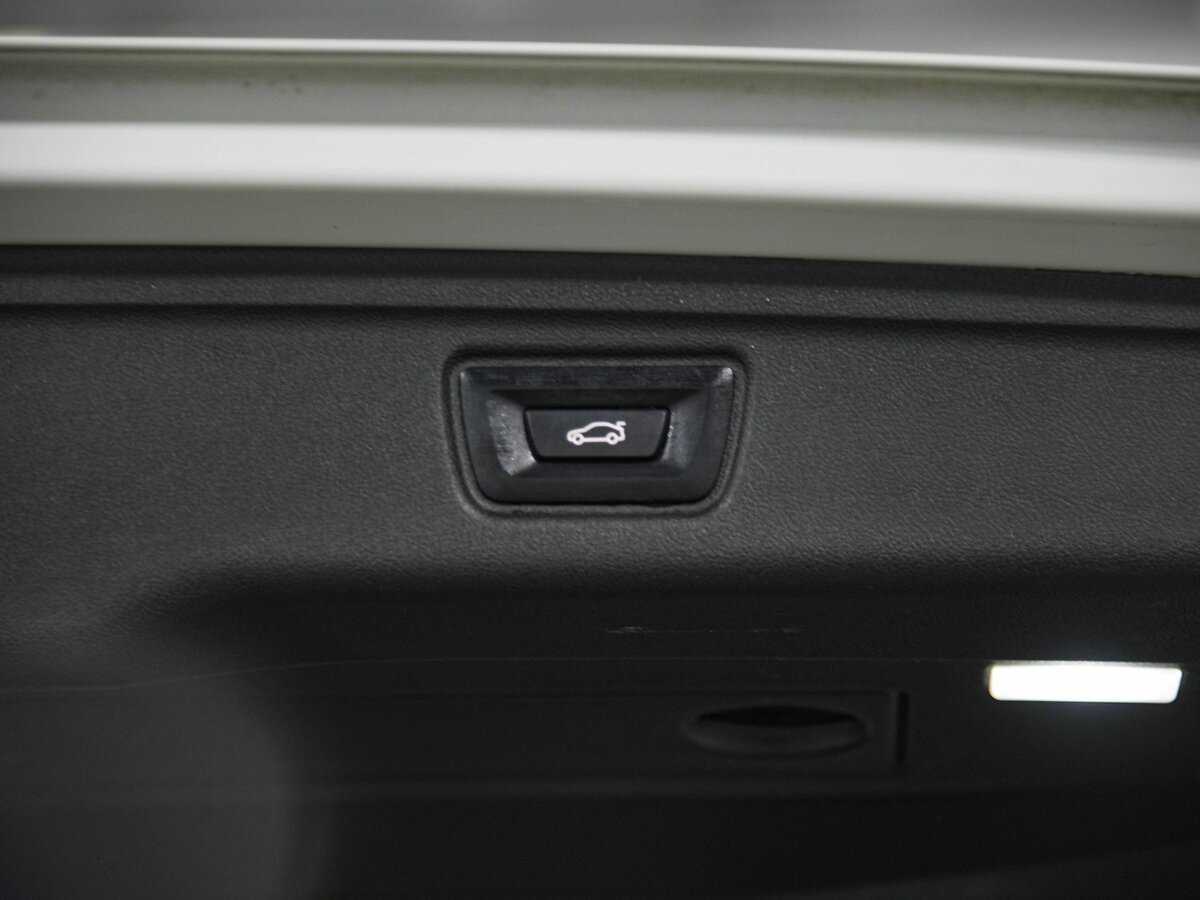 Б/У БМВ 3 серии 2019 года. Фото: #20