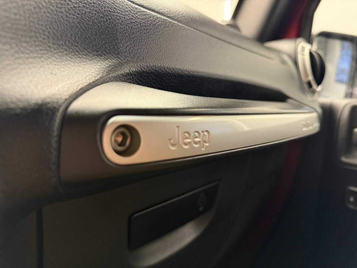 Б/У Джип Вранглер 2011 года. Фото: #13