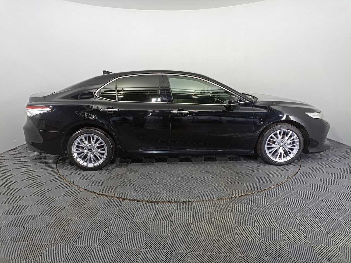 Б/У Тойота Камри 2020 года. Фото: #3