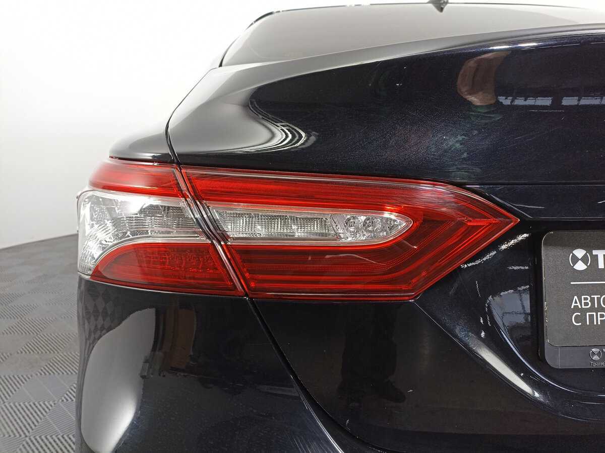 Б/У Тойота Камри 2020 года. Фото: #8