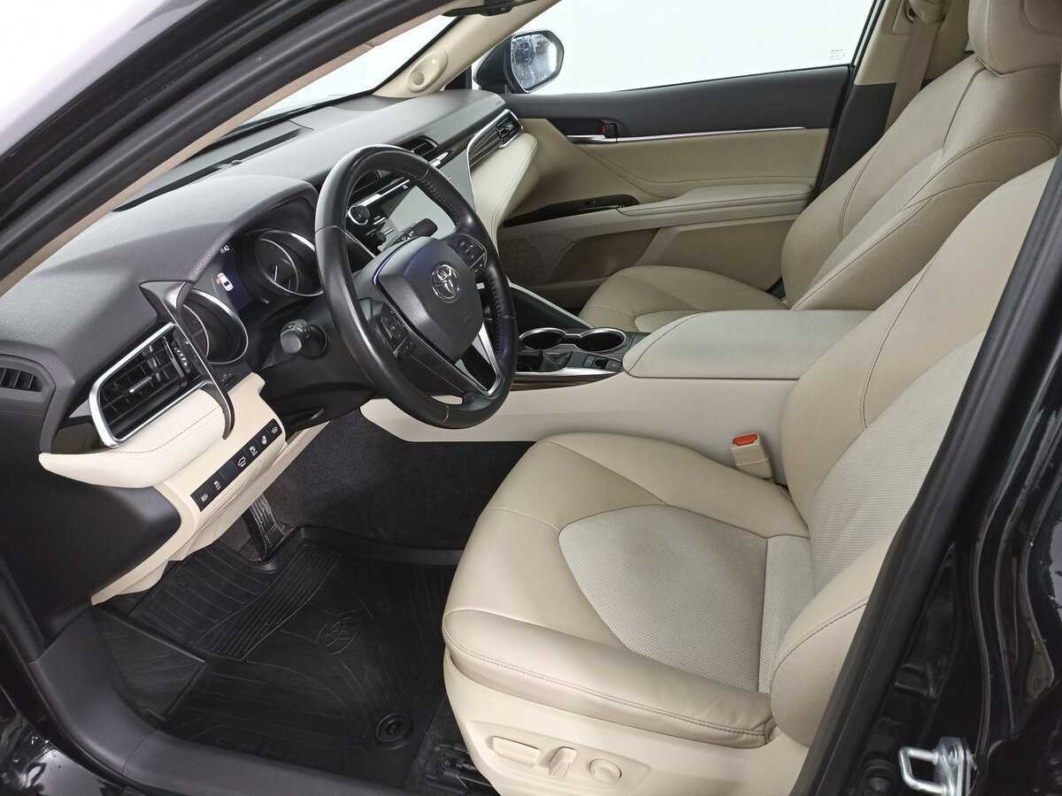 Б/У Тойота Камри 2020 года. Фото: #15