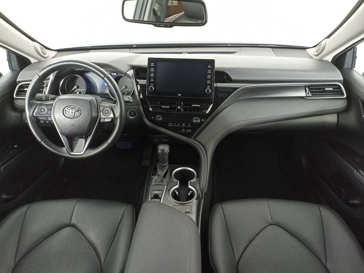 Б/У Тойота Камри 2021 года. Фото: #13