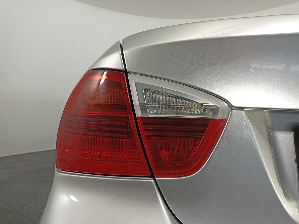 Б/У БМВ 3 серии 2006 года. Фото: #8