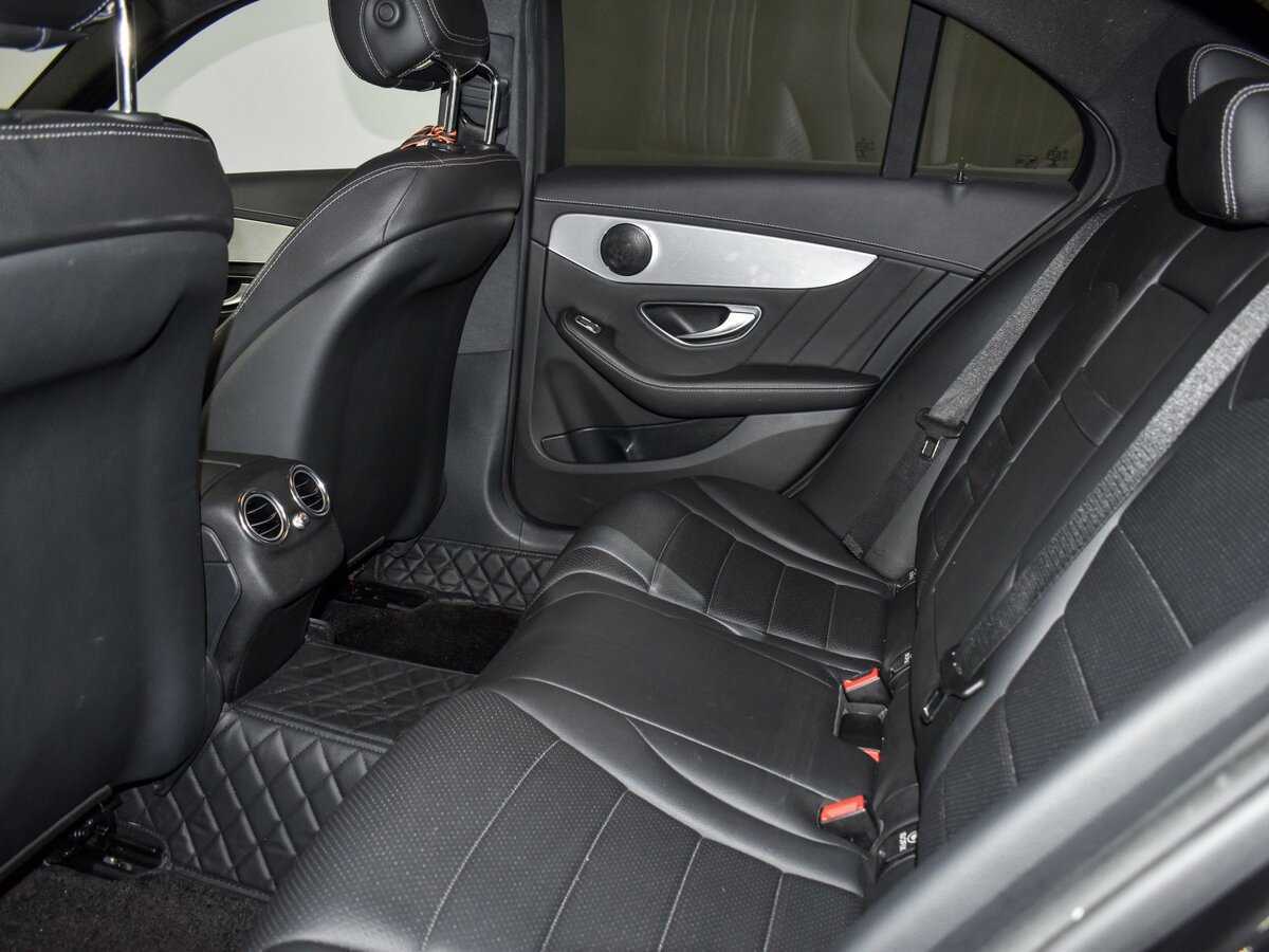 Б/У Мерседес-Бенц Ц-Класс 2015 года. Фото: #15