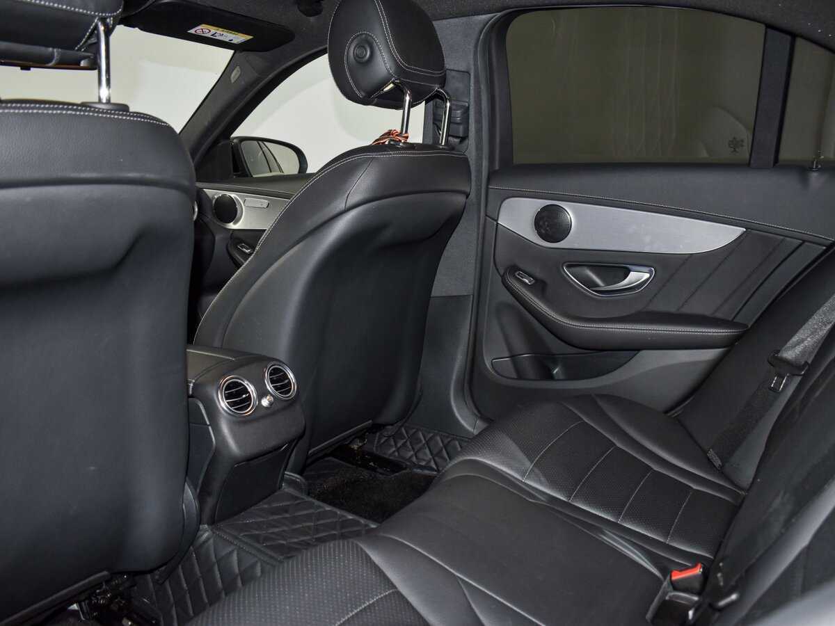 Б/У Мерседес-Бенц Ц-Класс 2015 года. Фото: #16