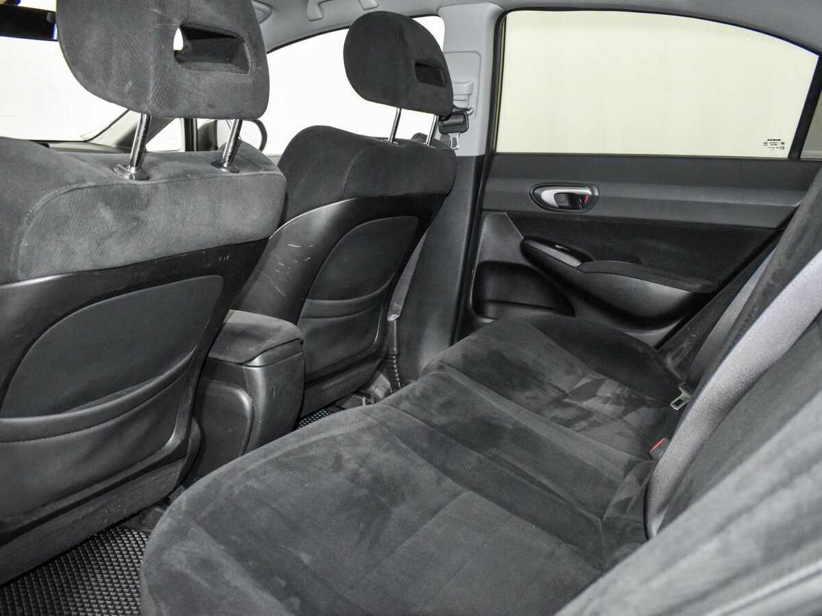 Б/У Хонда Цивик 2008 года. Фото: #9