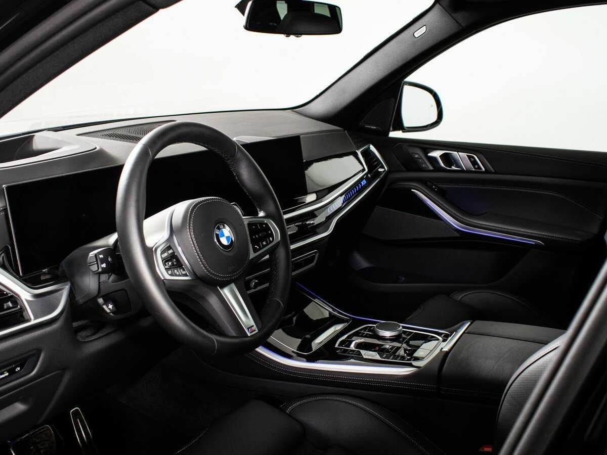 Б/У БМВ Икс5 2023 года. Фото: #8