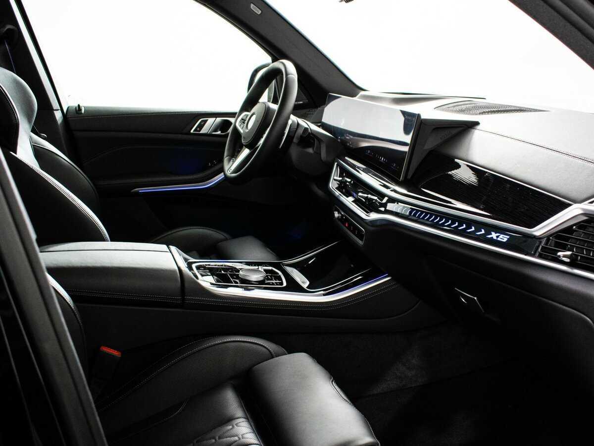 Б/У БМВ Икс5 2023 года. Фото: #12