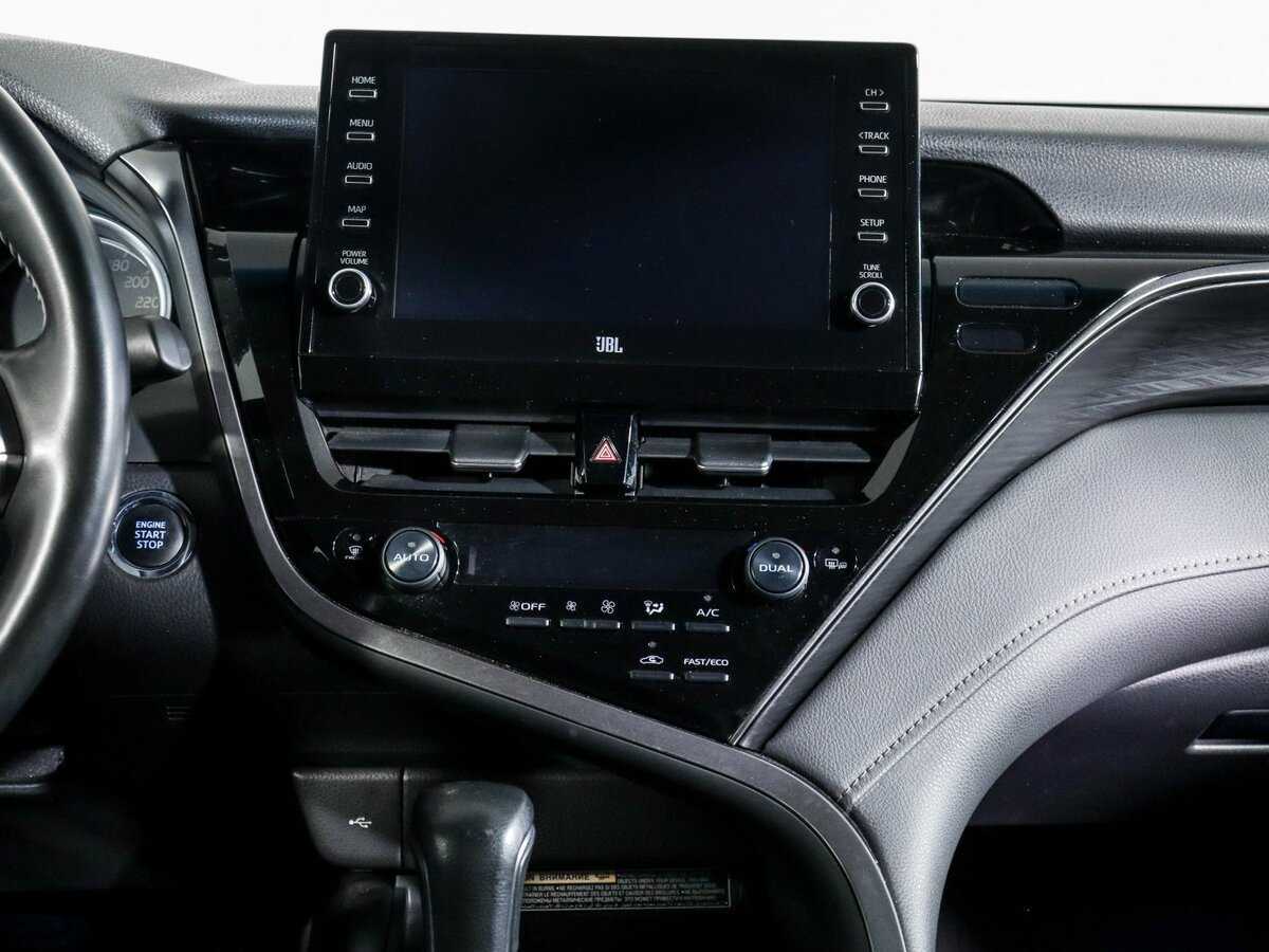 Б/У Тойота Камри 2021 года. Фото: #9