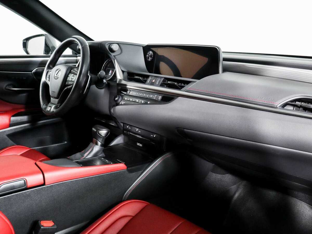 Б/У Лексус ЕС 2018 года. Фото: #5