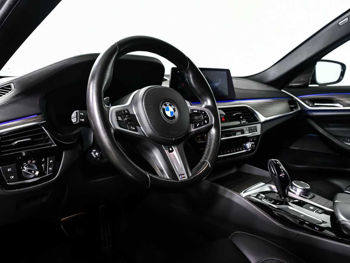 Б/У БМВ 5 серии 2019 года. Фото: #12