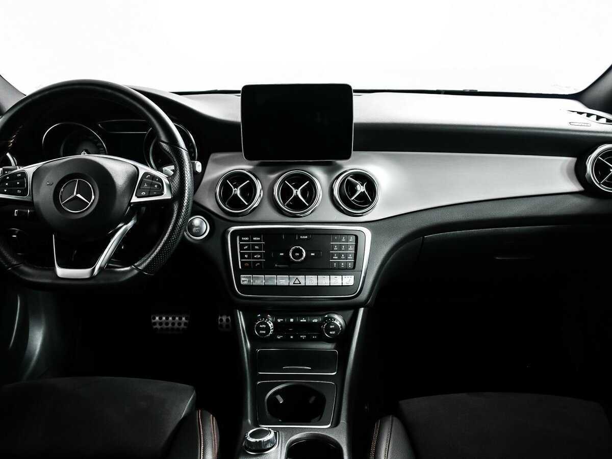 Б/У Мерседес-Бенц ГЛА 2018 года. Фото: #10