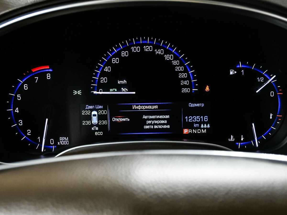 Б/У Кадиллак СРХ 2013 года. Фото: #9