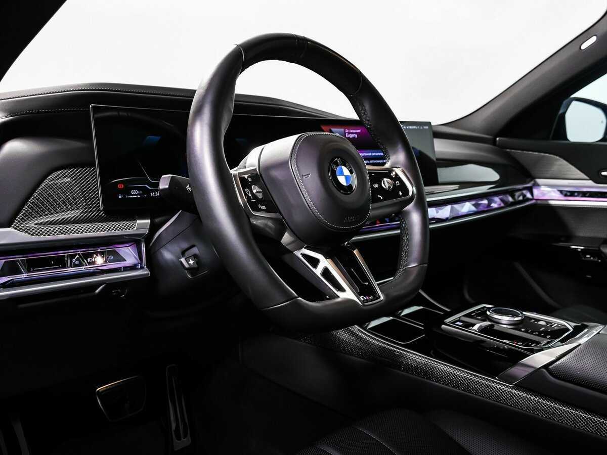 Б/У БМВ 7 серии 2023 года. Фото: #12