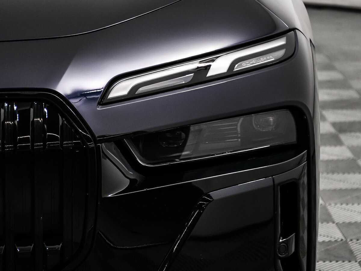 Б/У БМВ 7 серии 2023 года. Фото: #14