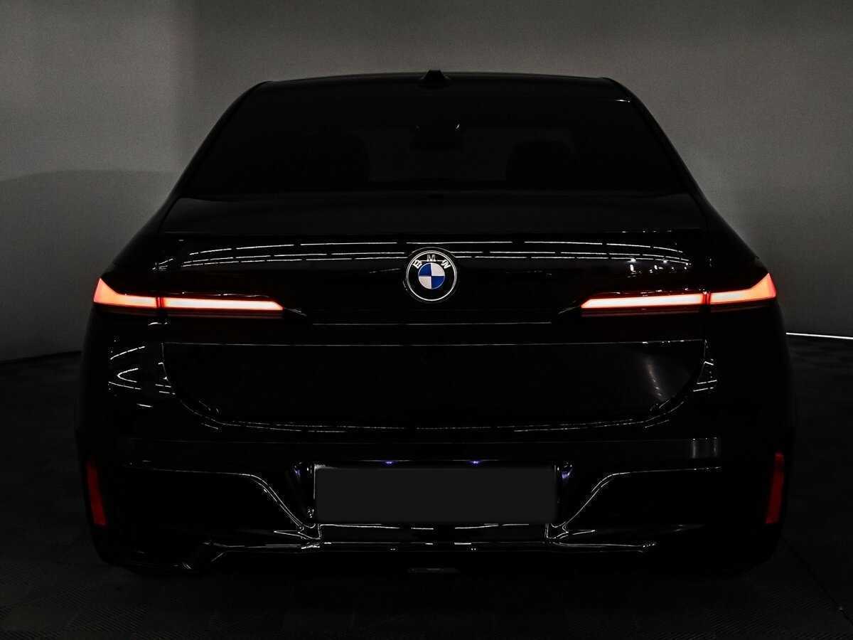 Б/У БМВ 7 серии 2023 года. Фото: #25