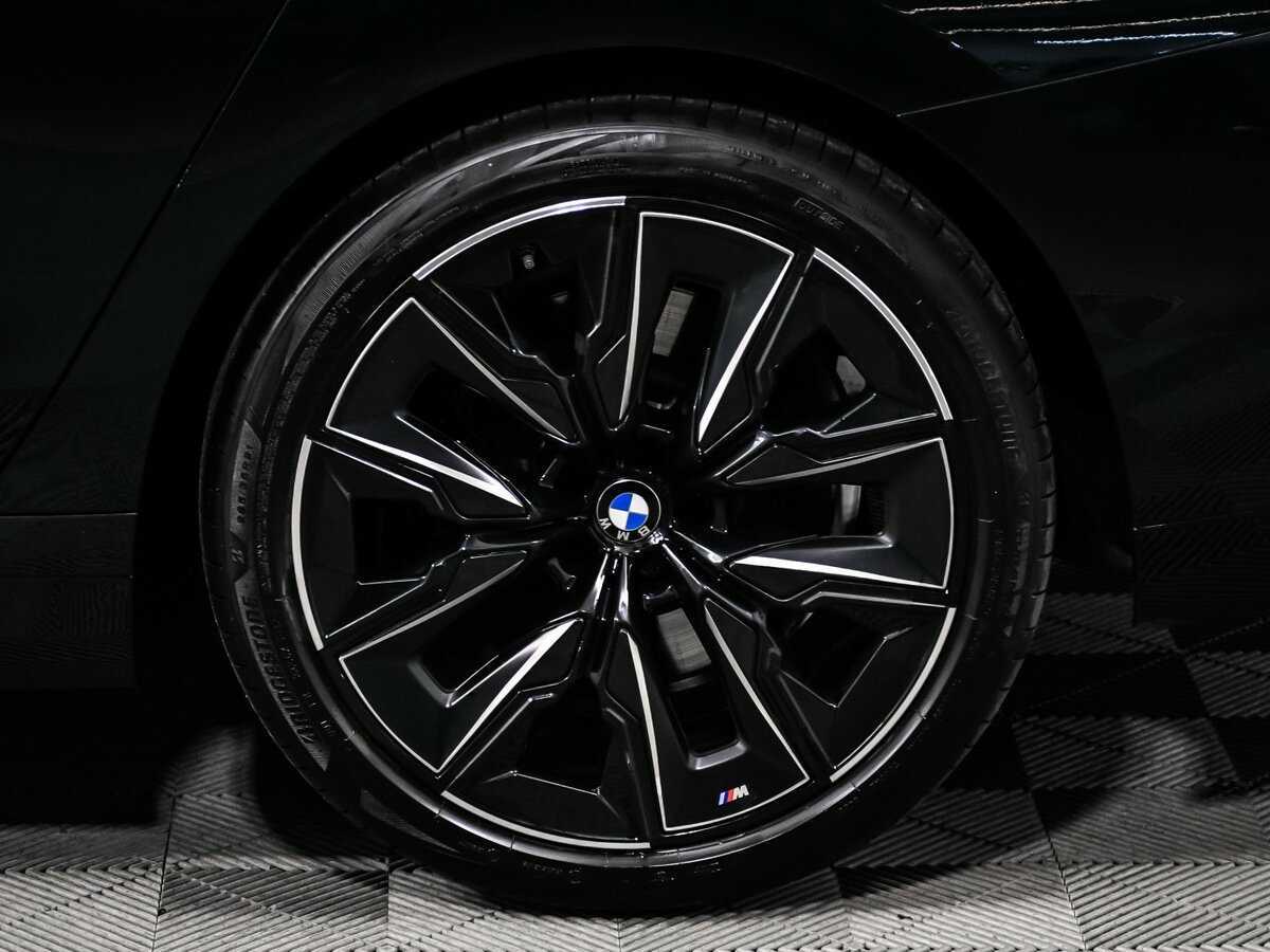 Б/У БМВ 7 серии 2023 года. Фото: #26