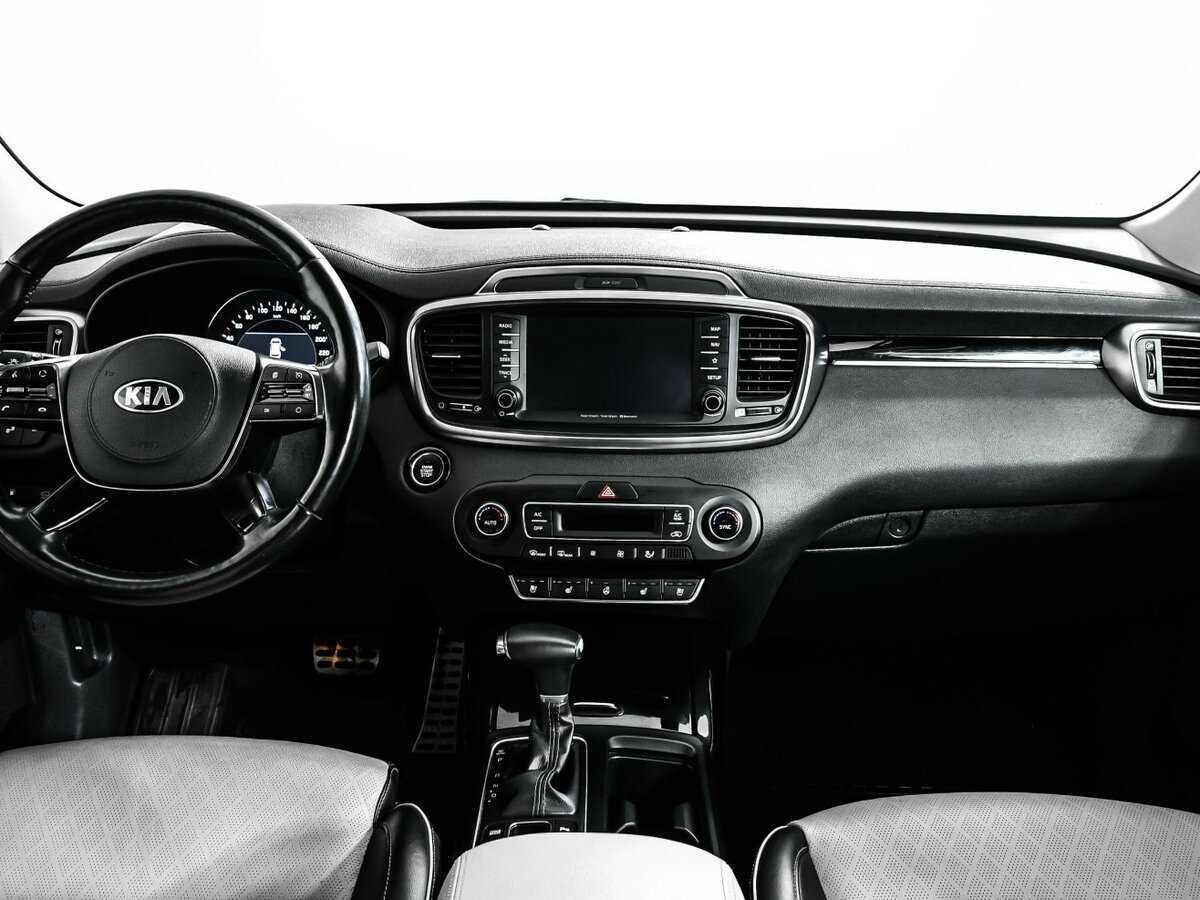 Б/У Киа Соренто 2018 года. Фото: #10