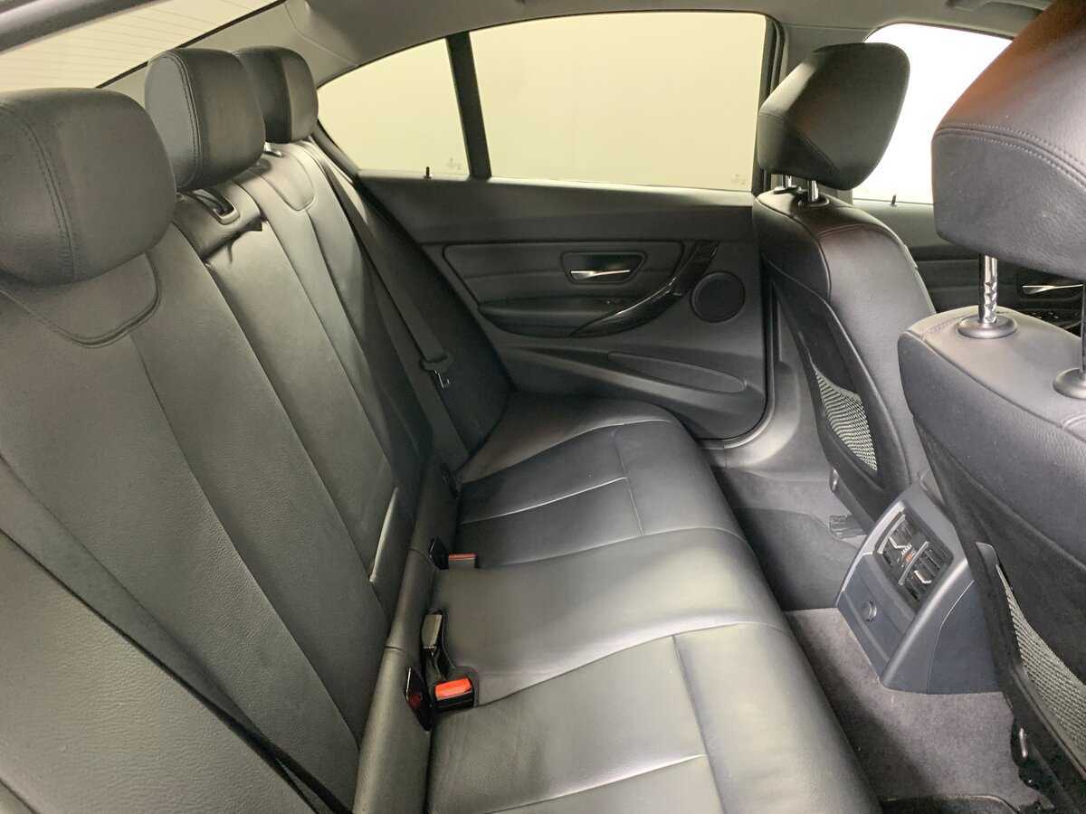 Б/У БМВ 3 серии 2013 года. Фото: #17