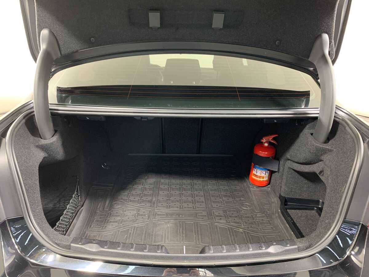 Б/У БМВ 3 серии 2013 года. Фото: #19