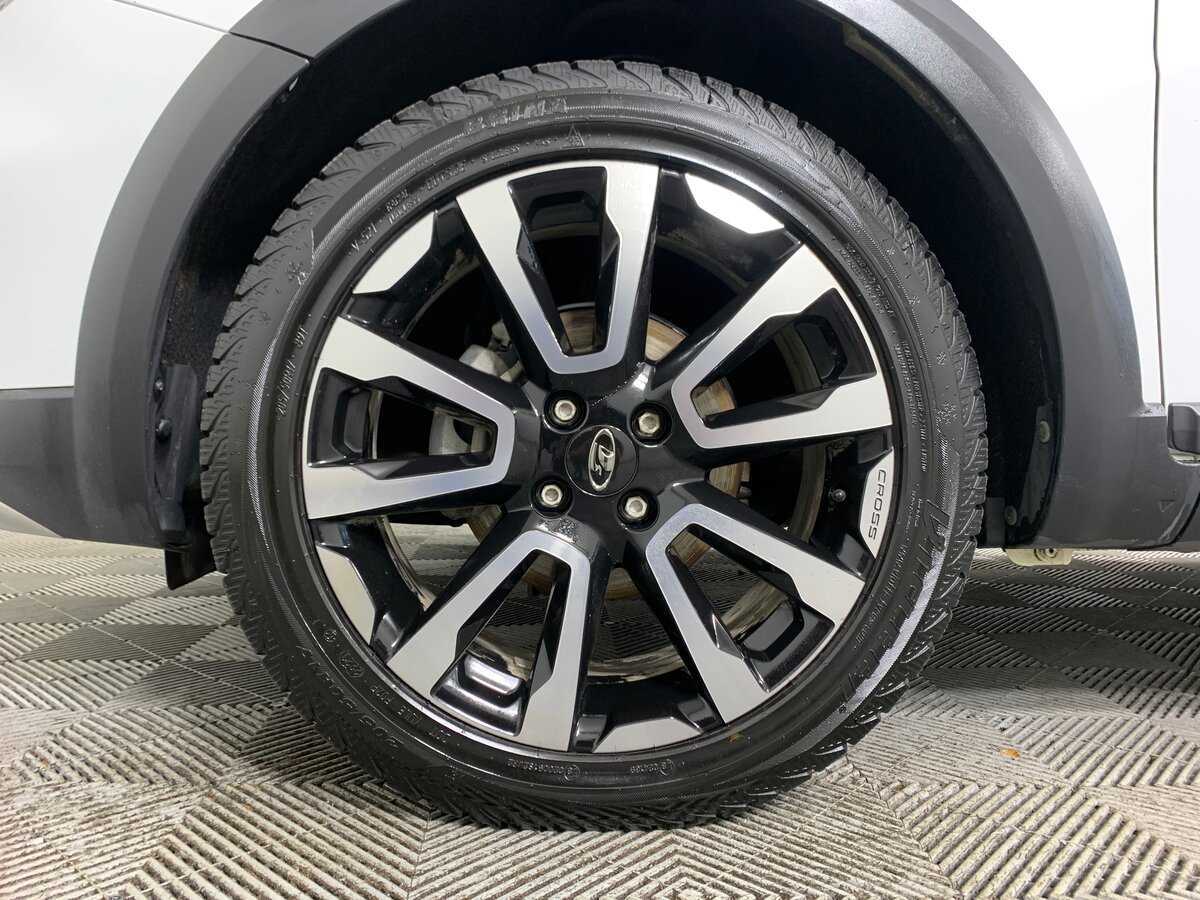 Б/У Лада (ВАЗ) Веста 2023 года. Фото: #8