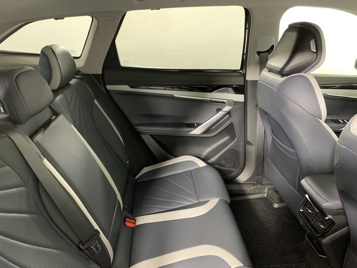 Б/У Джили Атлас 2023 года. Фото: #17