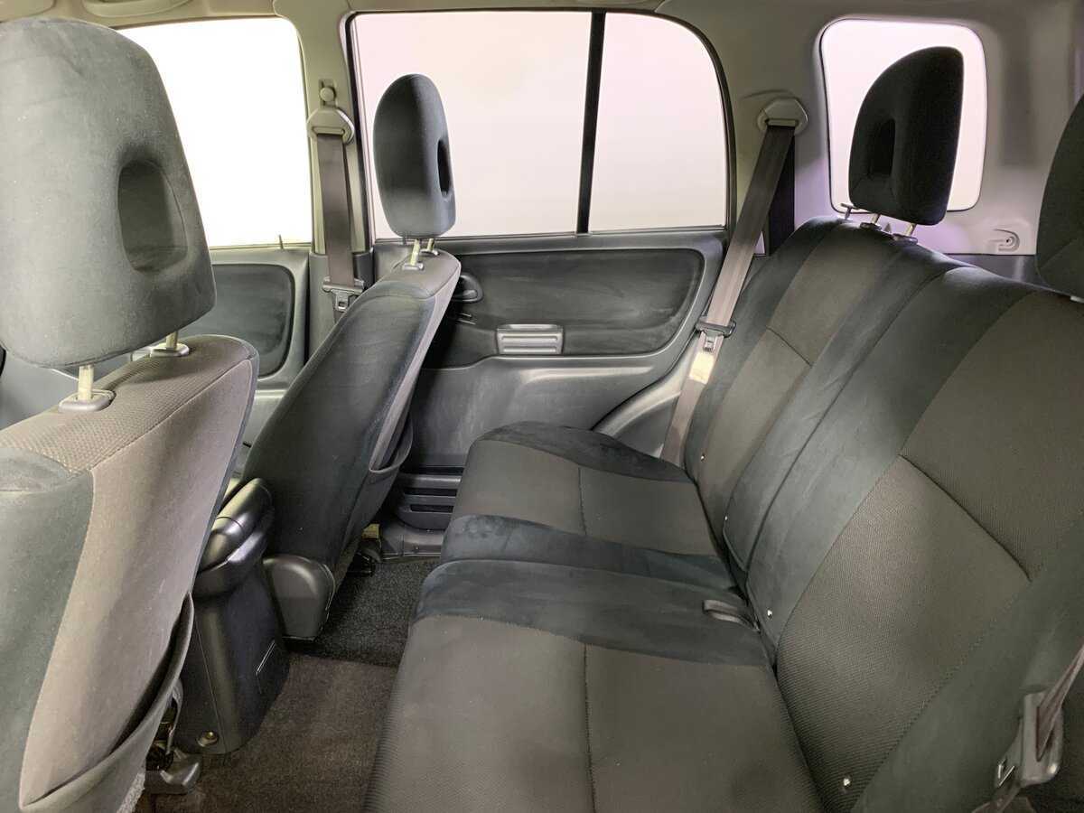 Б/У Сузуки Гранд Витара 2004 года. Фото: #18