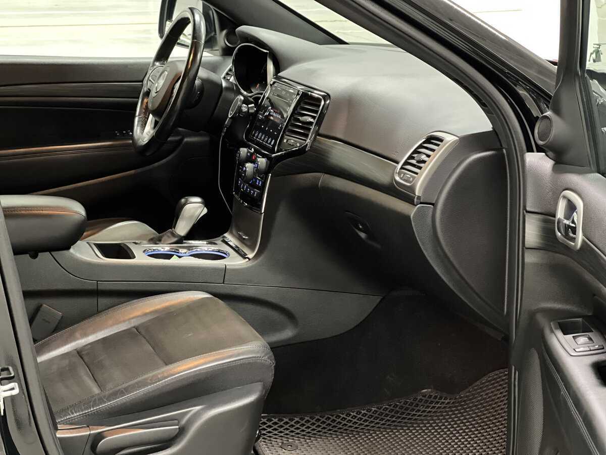 Б/У Джип Гранд Чироки 2019 года. Фото: #10