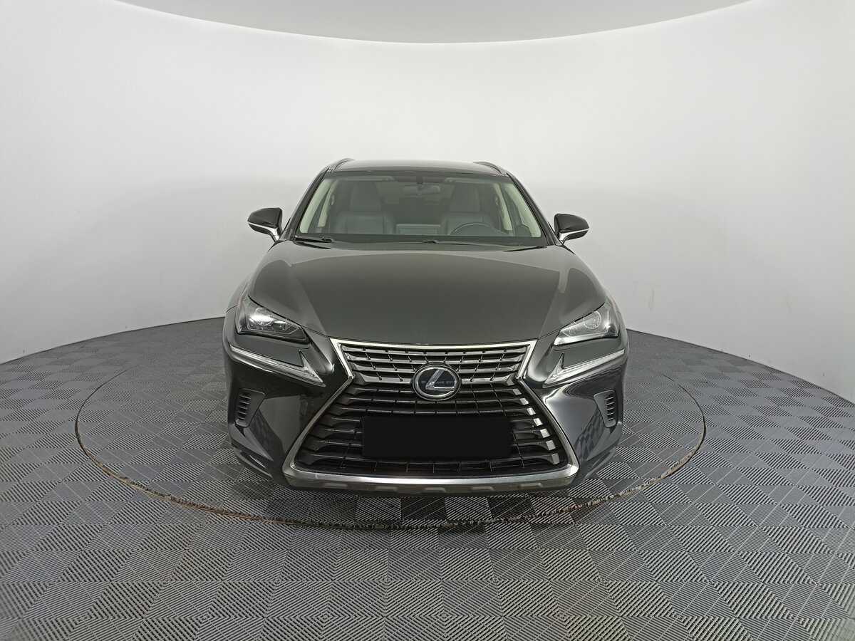 Б/У Лексус Н-Икс 2019 года. Фото: #1