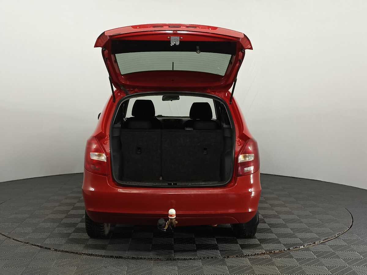 Б/У Шкода Фабия 2014 года. Фото: #9