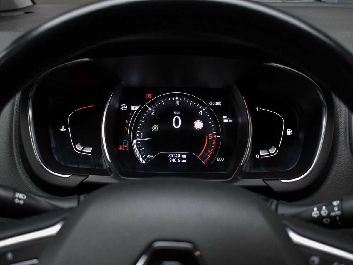 Б/У Рено Сценик 2018 года. Фото: #19