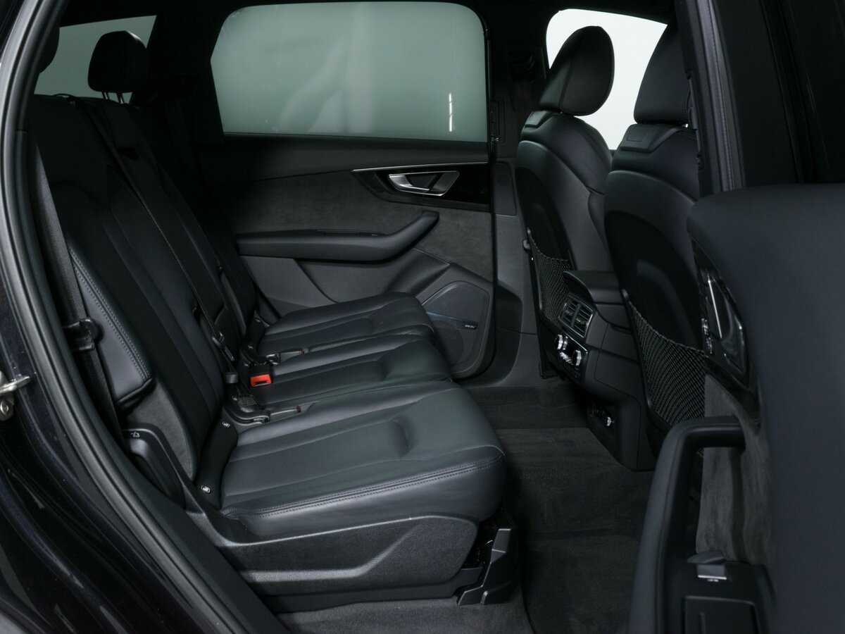 Б/У Ауди К7 2019 года. Фото: #12