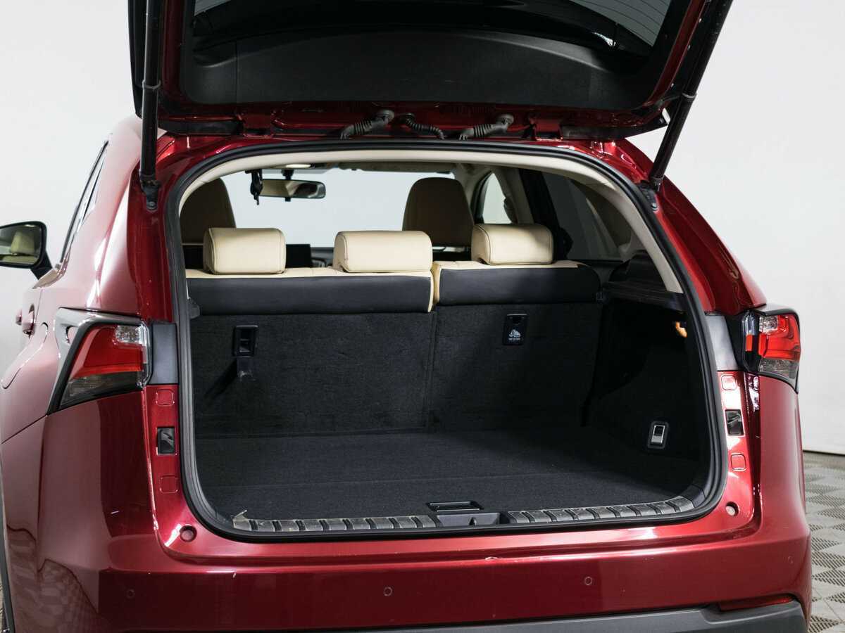 Б/У Лексус Н-Икс 2015 года. Фото: #6